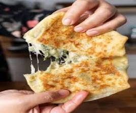 Roti telur cheese bawang